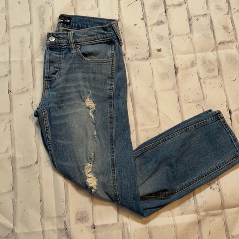 Hollister Vintage Boyfriend distressed jeans W26